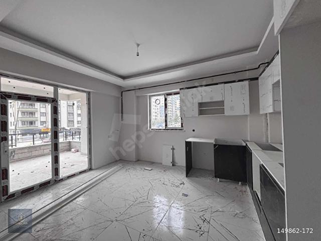 ENES IŞIK'TAN YEŞİLÇAM ANA CADDE ÜZERİNDE 3+1 SIFIR DAİRE
