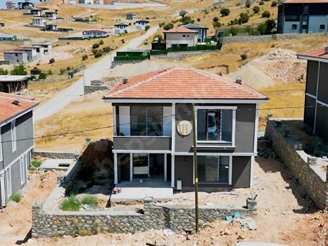 ENES IŞIK 'tan TECDE DE SATILIK 4+1 ULTRA LÜKS VİLLA