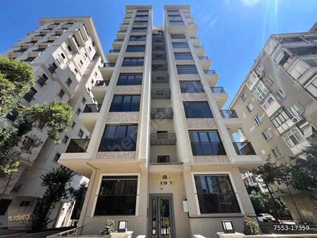 ŞENESENEVLER MİNİBÜS CAD. 1.PARALELDE E.BANYOLU, BALKONLU 120m2 3+1 BOŞ DAİRE