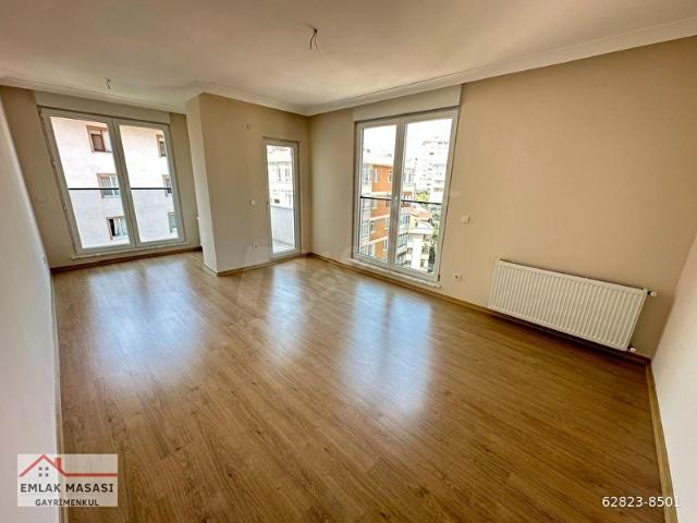 Şenesenevlerde Minibüs Caddesine Yakın 2+1 Sıfır Daire EMLAK MASASI