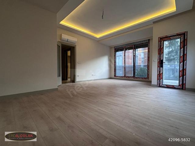 ŞENESENEVLER'DE SIFIR 3+1 88m2 NET BALKONLU
