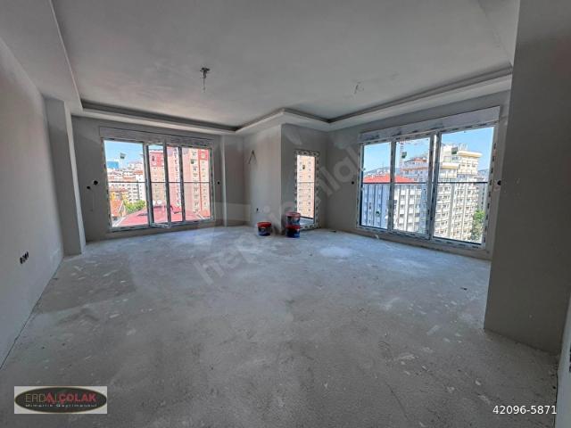 ŞENESENEVLER'DE 102 M2 NET BALKONLU SIFIR 3+1 ARAKAT