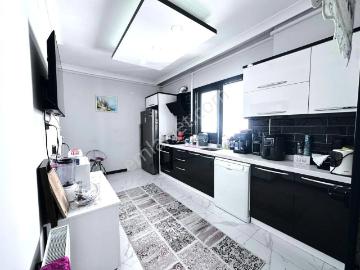enfes Evler Melodi'den Pazar Pazarı Civarında Denize 400mt Ayrı Mutfaklı Arakat 2+1 Daire