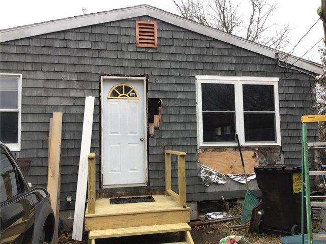 Enfield Ave, North Kingstown, Home For Sale