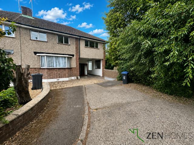 Enfield EN3 4 bed end of terrace house to rent £2,650 pcm £612 pw