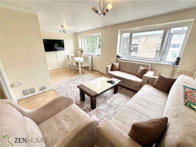 Enfield EN1 3 bed maisonette to rent £1,850 pcm £427 pw