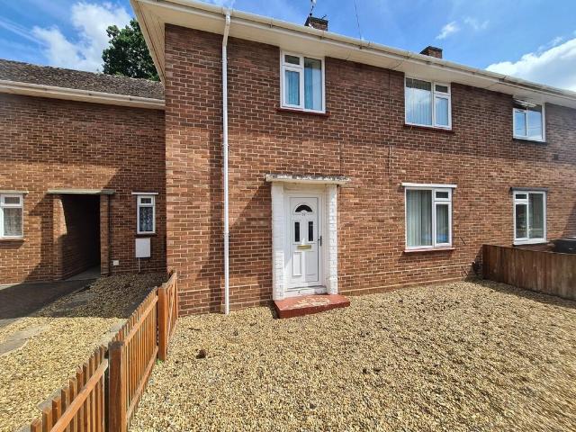Enfield Road 5 bed terraced house to rent £3,250 pcm £750 pw