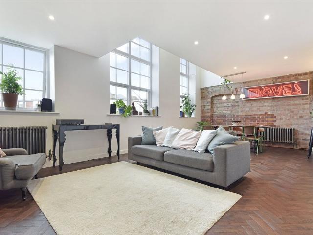 Enfield Road, De Beauvoir Town N1, 2 bed flat to rent, £3,750 pcm | PrimeLocation