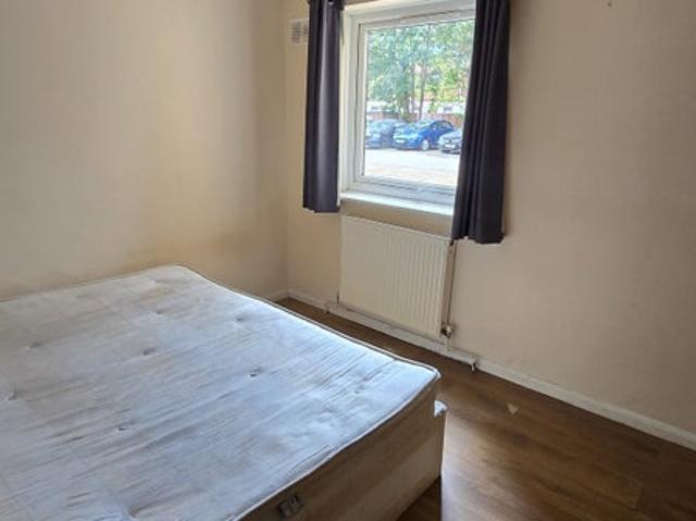 Enfield*Newly Refurbished 1 Double Bedroom Flat