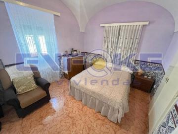 ENFOKE VIVIENDAS ofrece a la venta casa de pueblo con hermosas vistas!