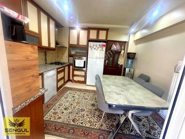 Şengül Gayrimenkul'den Belkonlarda 126m2 Net 2+1 Satılık Daire