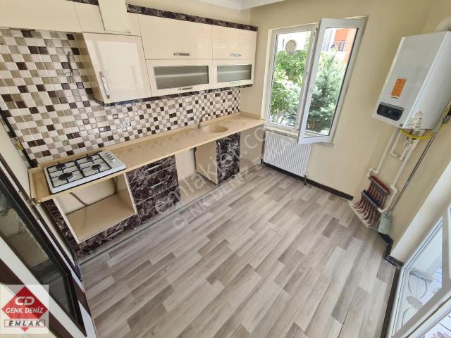 Şengülüm Market Yakını Yüksek Giriş Balkonlu Kiralık 2+1 Daire