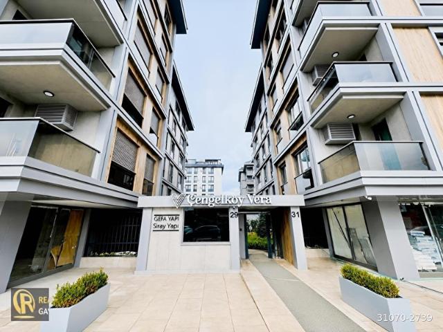 ÇENGELKÖY VERA SİTESİ ANA CADDE CEPHE KİRALIK 135 m DAİRE