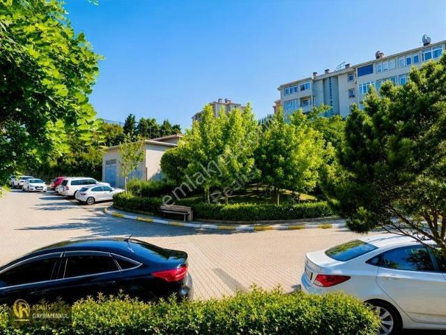 Çengelköy Ata 2 Sitesinde Masrafsız 3+1 Köşe Daire