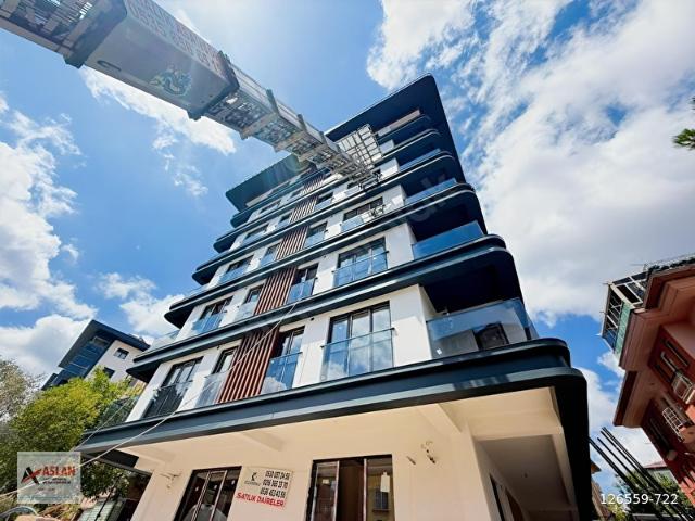 ÇENGELKÖY BAHÇELİEVLER MAH.3+1 2.KAT EBEVEYN BANYOLU