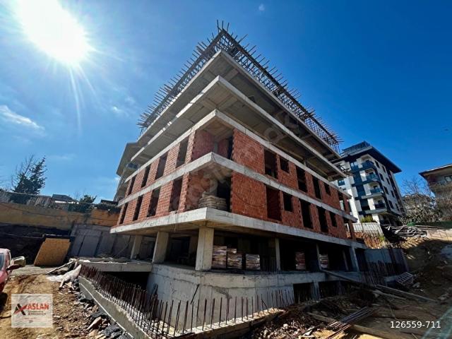 ÇENGELKÖY BAHÇELİEVLER'DE SATILIK 2+1 DAİRE