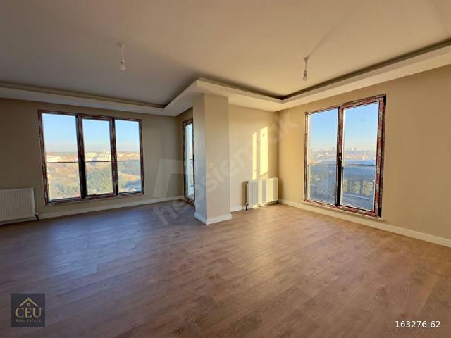 ÇENGELKÖY BAHÇELİEVLERDE SİTEDE K.OTOPARK 2+1 SATILIK DAİRE