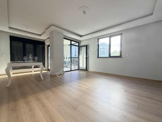 Çengelköy Bahçelievler Dekiralık Yeni Binada 3+1