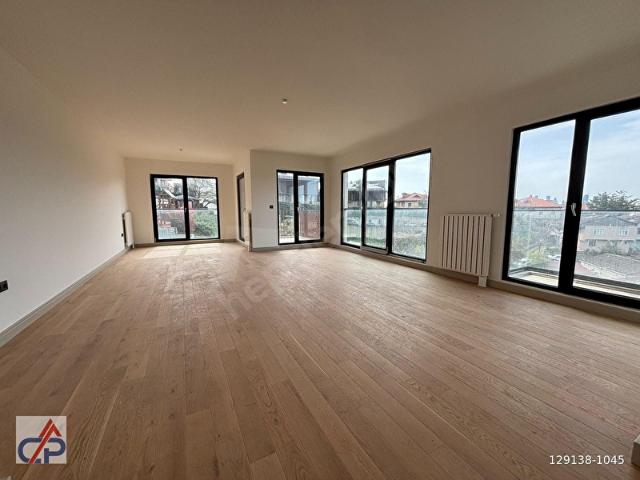 Çengelköy Güzeltepe'de Modern Mimari 41m2 Dev Salonlu Daire