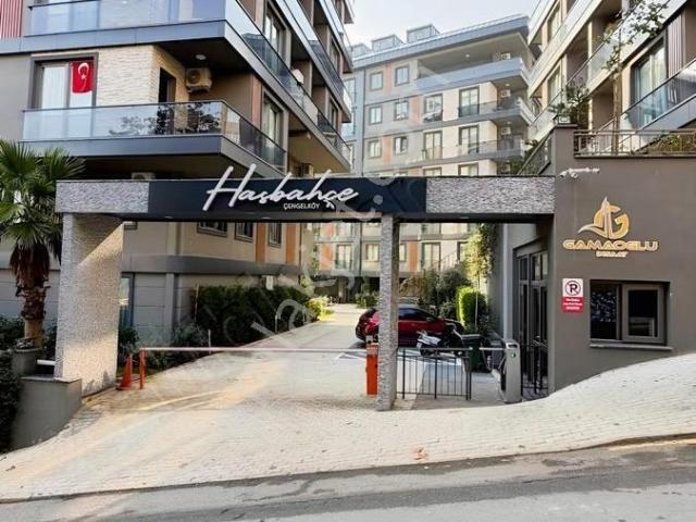 Çengelköy Hasbahçe De Kiralık 3+1 Daire Havuz Otopark