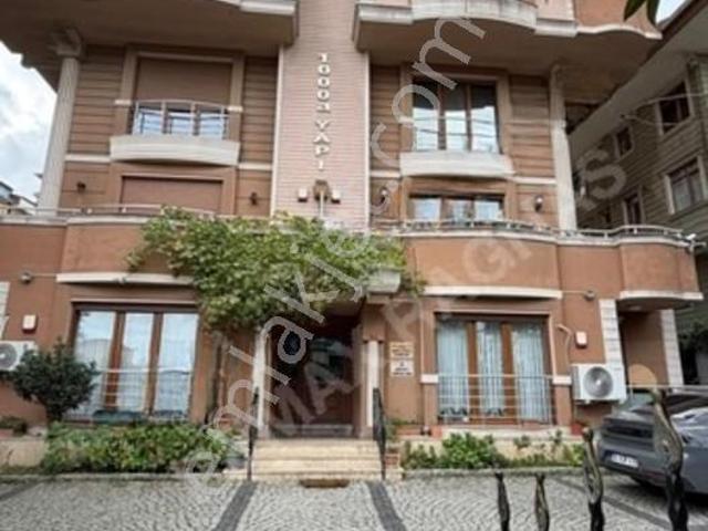 Çengelköy'de Kiralık 3+1 Masrafsız Kullanışlı Geniş Daire