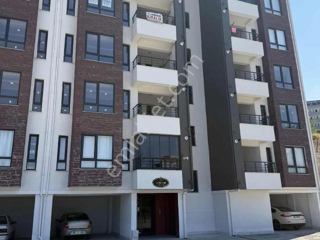 Engin Emlaktan Adak Starda Kiralık 2+1 Daire