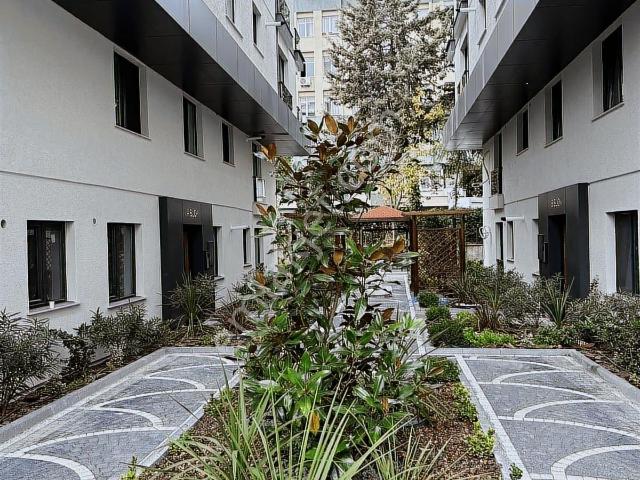 Engin Erdem'den Merterde Yeni Binada Satılık 2+1 Daire