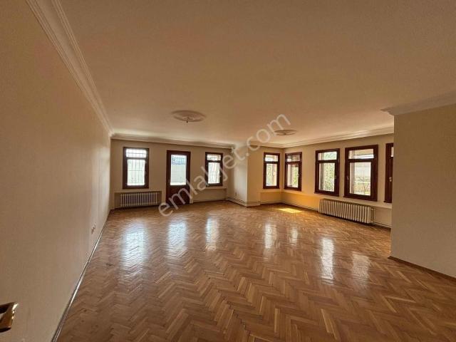 Engin Erdem'den Florya Da 4+1 Kiralık Home Ofis