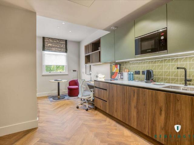 England SW7 2ED London, GBR Studio to rent £4,763 pcm £1,099 pw