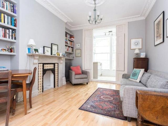 Englefield Road, London N1, 1 bed flat to rent, £2,250 pcm | PrimeLocation
