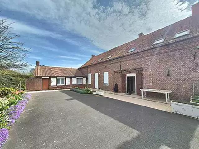 Englefontaine 59530 Achat / Vente maison 12 pièces t12 au dernier étage parking