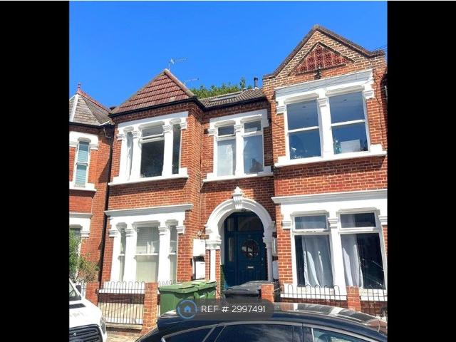 Englewood Road, London SW12, 3 bed maisonette to rent, £3,600 pcm | PrimeLocation