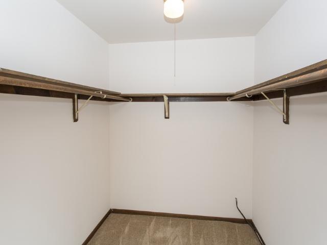 English Meadows Apartment Homes, Greenfield WI 2 Bedroom Apartment for Rent at 6510 W English Meadows Dr, Greenfield, WI 53220