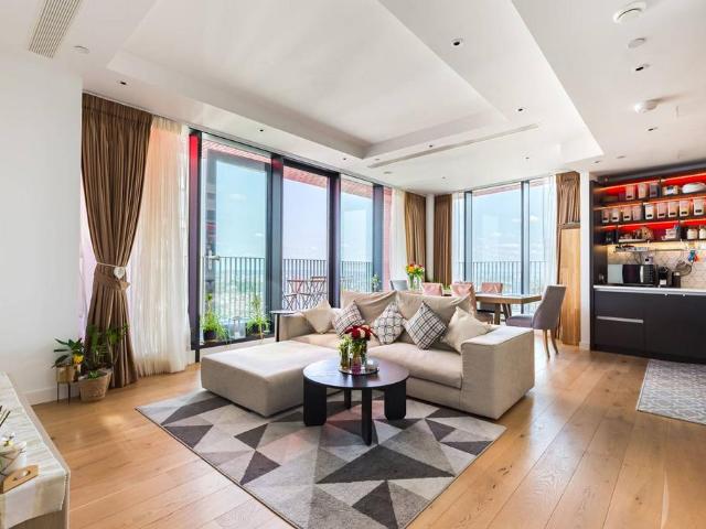 English National Ballet, 41 Lyell Street, London, E14 0SY, United Kingdom | 4 bed apartment for rent #137017974 | Rentberry