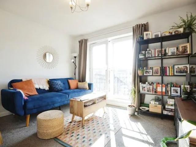 Enid Court, CV2, Property for rent