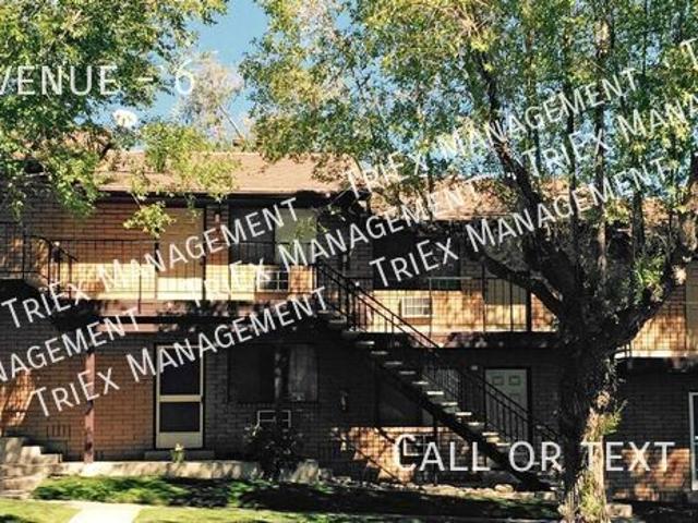 Enjoy the convenience of a full size washer and dryer and off street parking! MOVE IN SPECIAL!