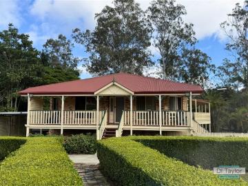 Enjoy the Acreage Lifestyle Without the Maintenance!