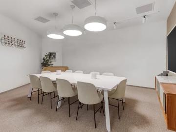 Office te huur in 3500, Hasselt - Zwembad