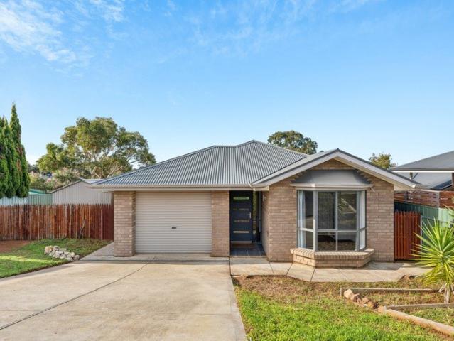 Enjoy the Best of Strathalbyn Living