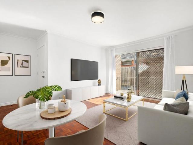 Enjoy the Kingsville Lifestyle – Two Bedrooms in Melbourne’s Inner West