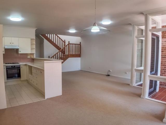 Enjoy the Hamilton Lifestyle Freshly Updated 3 Bedroom Home