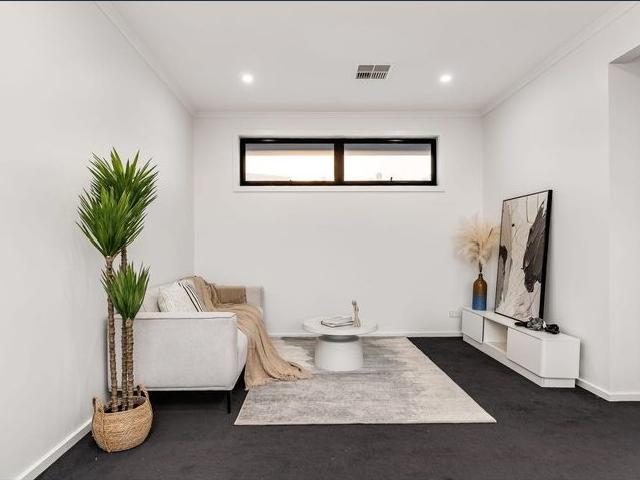 Enjoy the Lightsview Lifestyle!