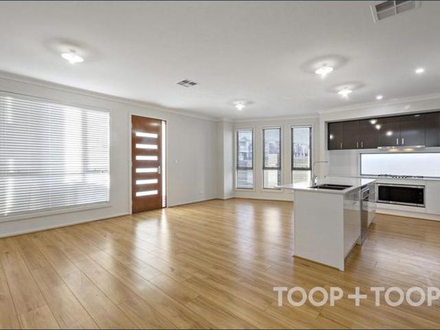 Enjoy the Lightsview Lifestyle