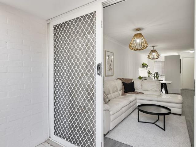 Enjoy The South Perth Lifestyle Fully Furnished and Self Contained