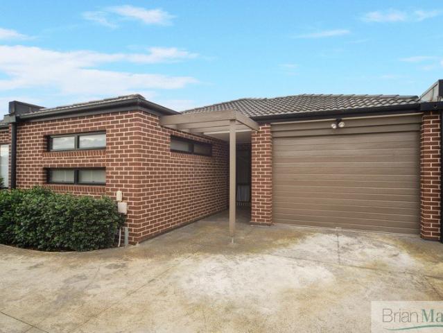 Enjoy the Space of a House with the Ease of Unit Living