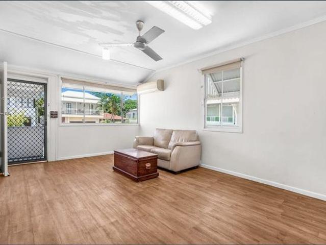 Enjoy the relaxed bayside lifestyle in the beautifully presented family home, ideally located in the highly sought after suburb of Wynnum