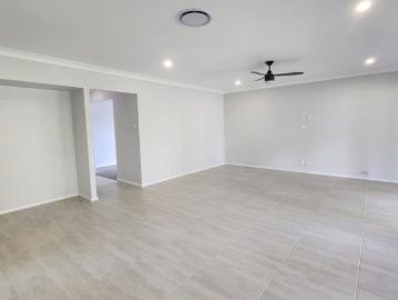 Failford, Crawford River - Garden, Parking