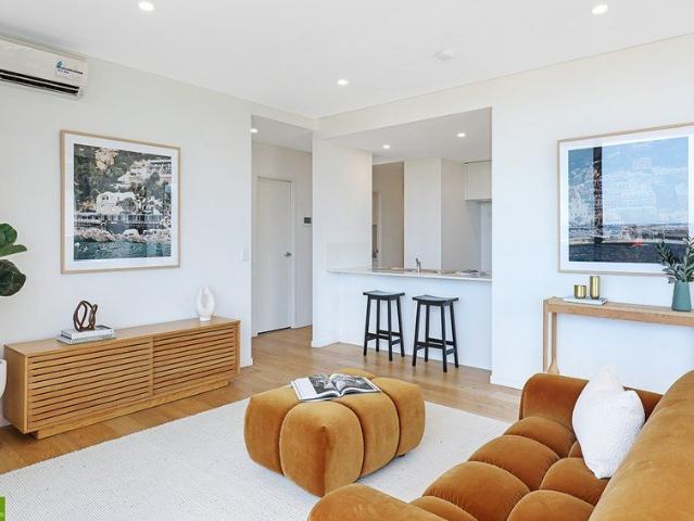 Enjoy A Coastal Lifestyle With Enviable Convenience