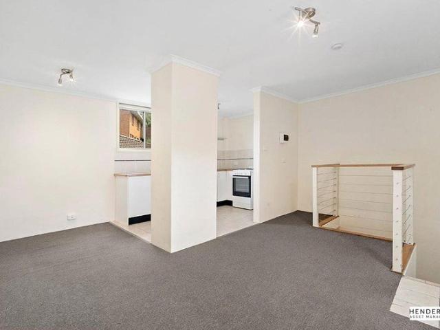 ENJOY A HEALTHY LIFESTYLE IN THIS 1 BEDROOM 2 STORY APARTMENT IN A TRENDY LOCATION CLOSE TO CAFES, PUBS, BEACHES AND PARKS