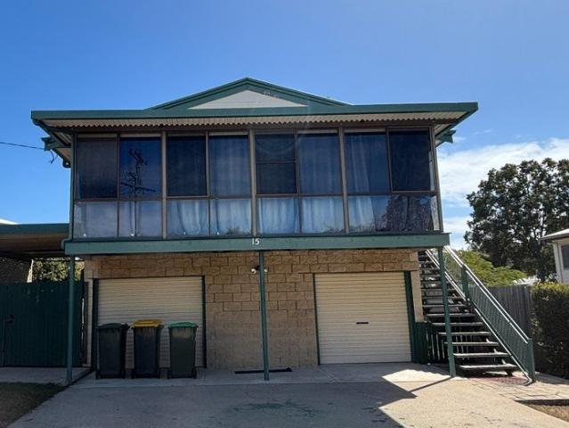 ENJOY A PERFECT BLEND OF SPACE, VERSATILITY AND LIFESTYLE IN THIS DUAL LIVING HOME WITH POOL AND AIR CONDITIONING